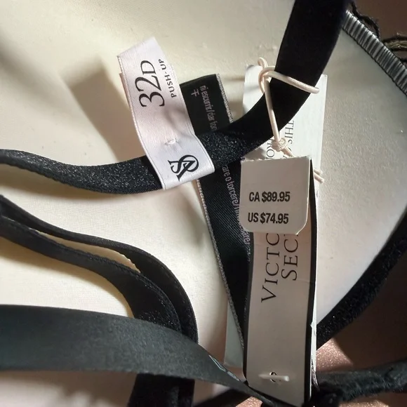 Victoria’s Secret Black Embroidered Underwire Bra - NEW - Picture 2 of 4